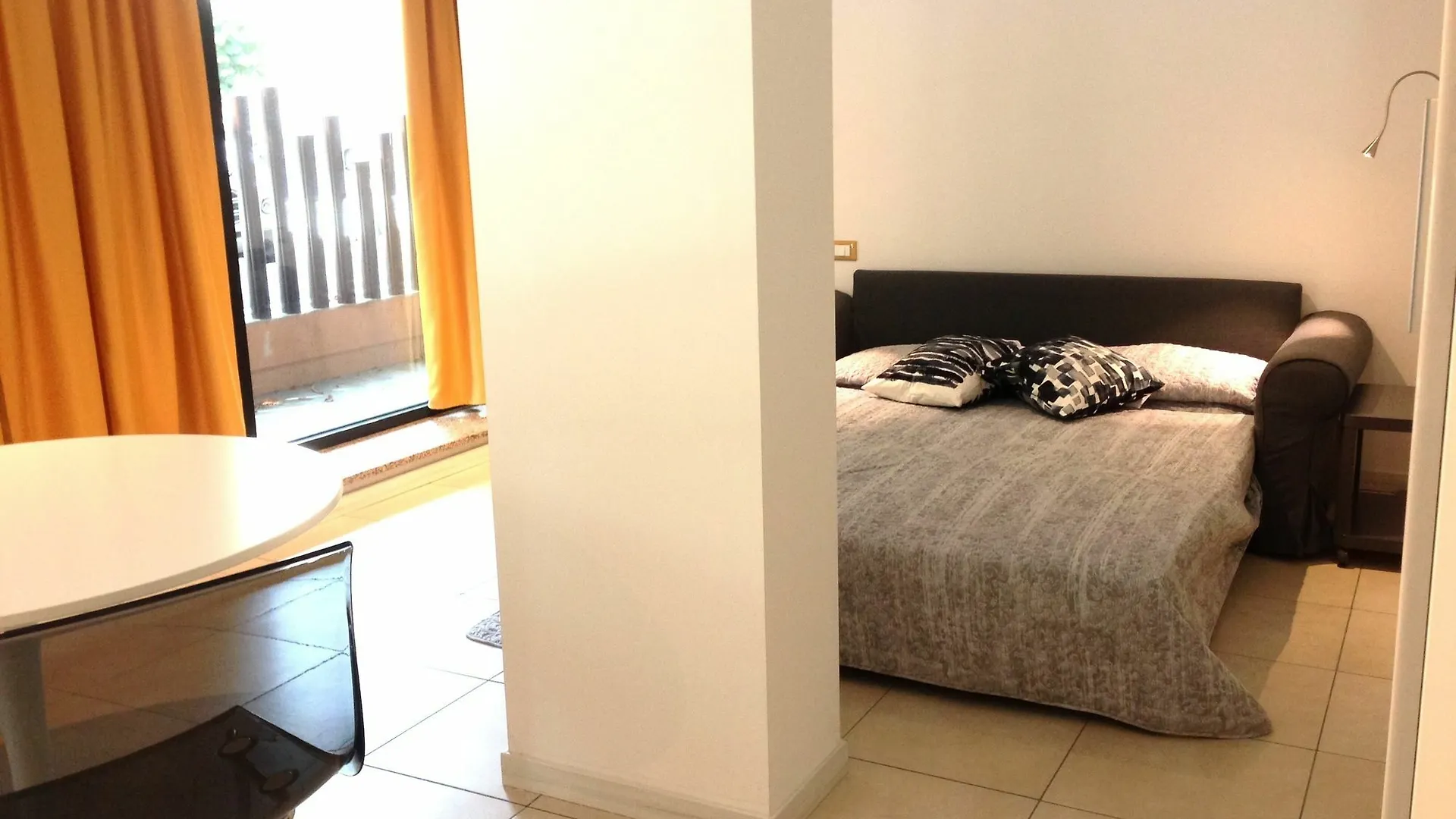 *** شقة فندقية بولونيا City House Sant'Orsola إيطاليا