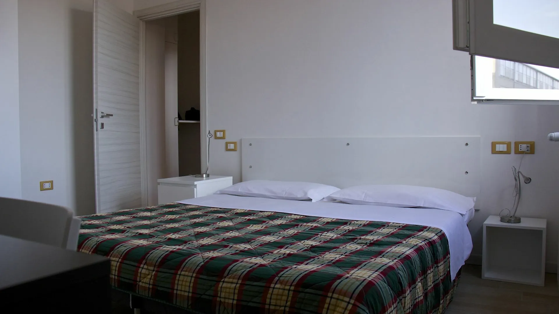*** شقة فندقية بولونيا City House Sant'Orsola إيطاليا
